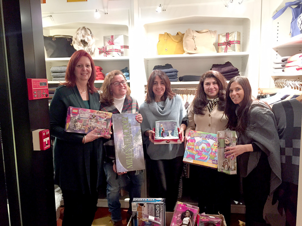 (above l-r): Ruth Sutton, BGCUC Corporate Advisory Board; Kathleen Smith, Morphmom Founder; Carol Regner, J. McLaughlin; Lisa Sepetjian, BGCUC Director of Development; Christy Fischetti, Manager, J. McLaughlin.
