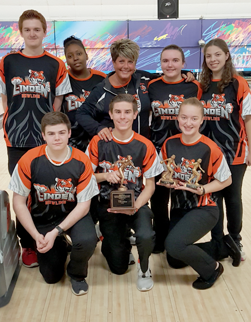 (left, back, l-r) Linden Bowling Team 2015-2016: Brandon Peters, Jazmine Carey, Coach Cherie Pizzano, Michelle Dekowski, Amanda Foreman and (front, l-r) George Gwaldis, James Fostinis, and Alexis Dulko who was also awarded 2nd High Game Girls and 3rd High Game Girls.