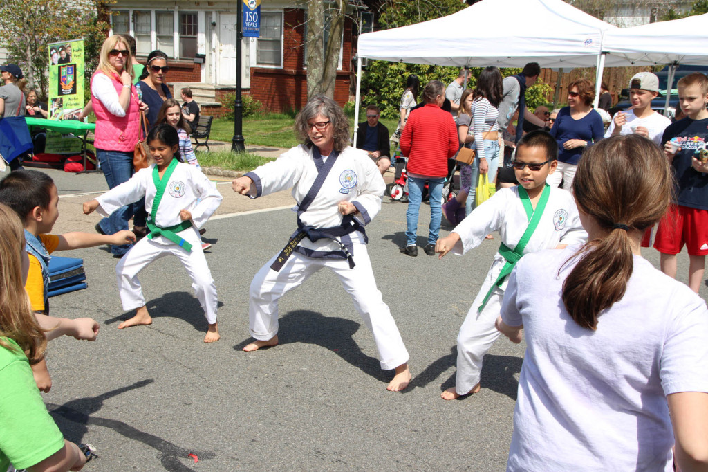Renna Media Perfect Day For Stirling Street Fair