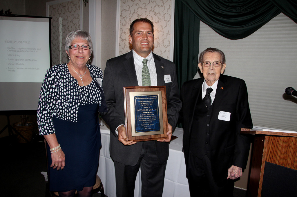 (above) Infineum USA, L.P. received a 2016 LIA Business and Community Contribution Award.
