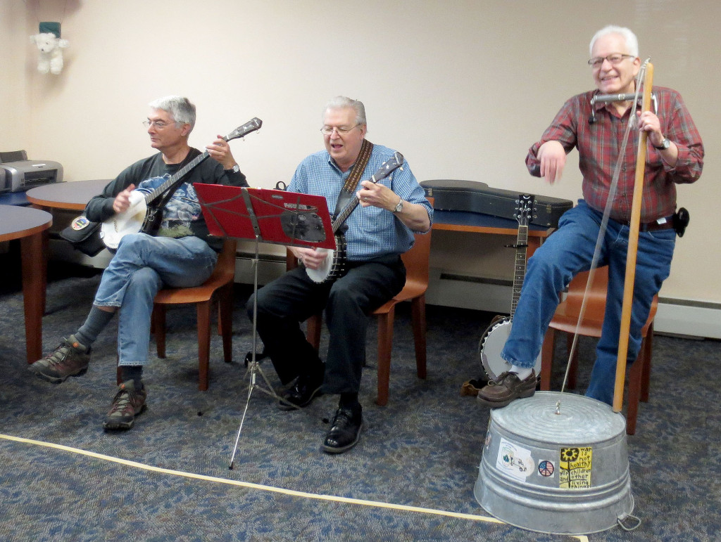 (above) The Good Tymes String Band featuring Raymond Dreitlein entertained children and their families at The Kenilworth Public Library recently.