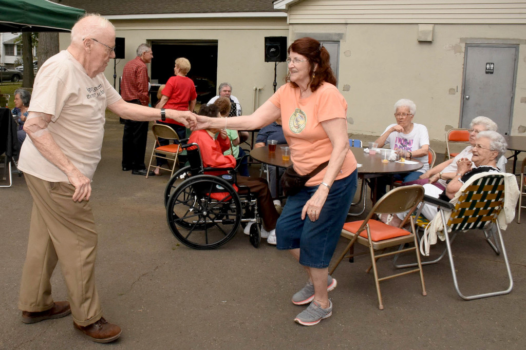 Ken_Senior_Picnic 2016-13