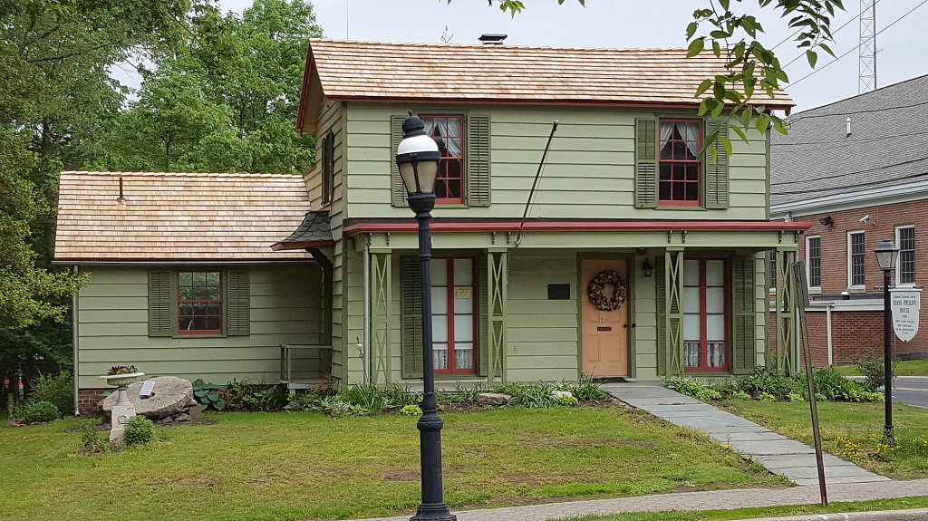 Crane-Phillips House Museum Gets a New Roof