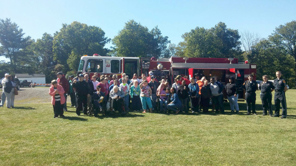 our-house-picnic-stirling-fire-dept-and-residents-sept-2016