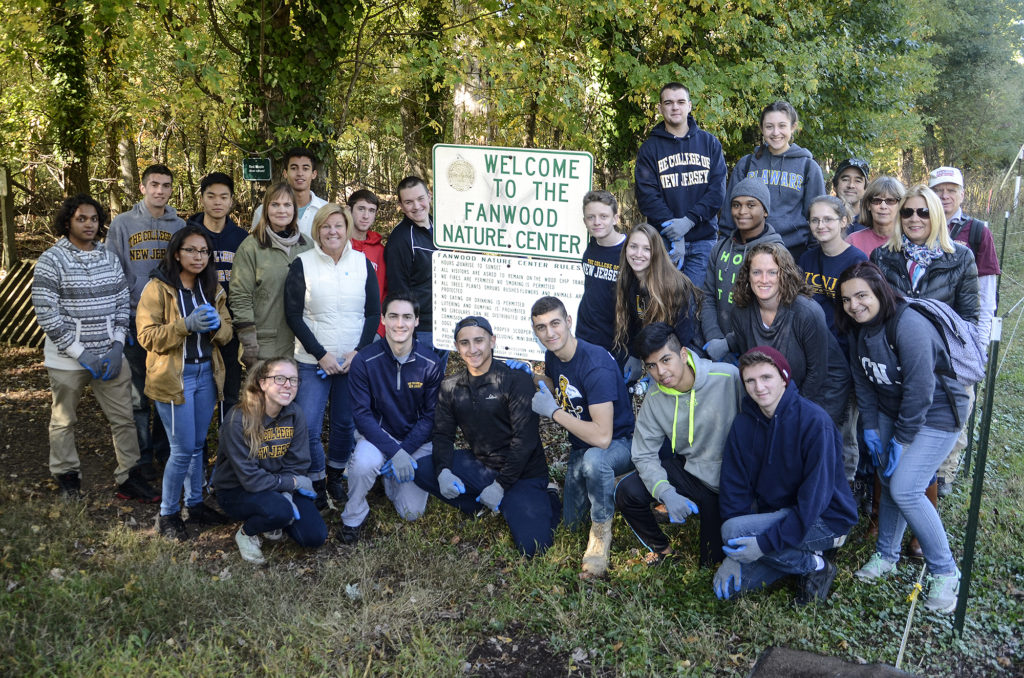 tcnj-students-fanwood